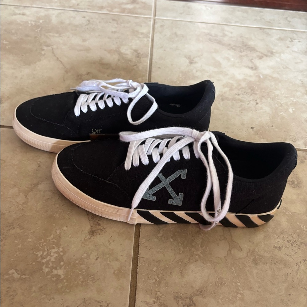 Off-White Men Sneakers